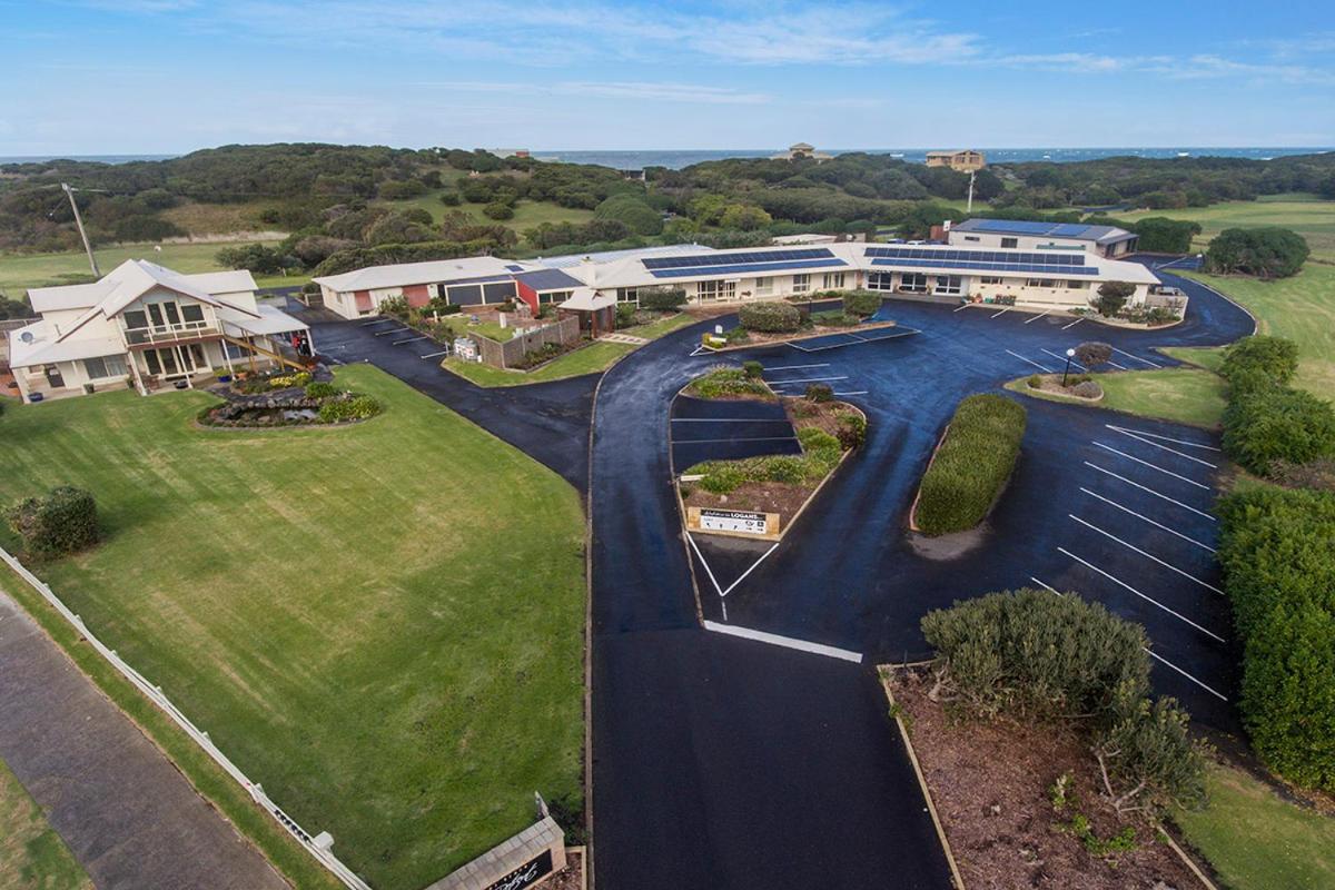 Logans Beach Apartments - The Loft Warrnambool Ngoại thất bức ảnh